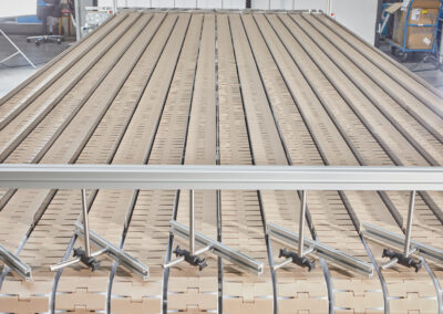 Puffertisch Bi-Flow für automatisierte Materialflüsse