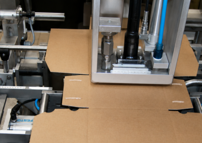 Kartonaufrichtwerkzeug für automatisierte Verpackungsprozesse